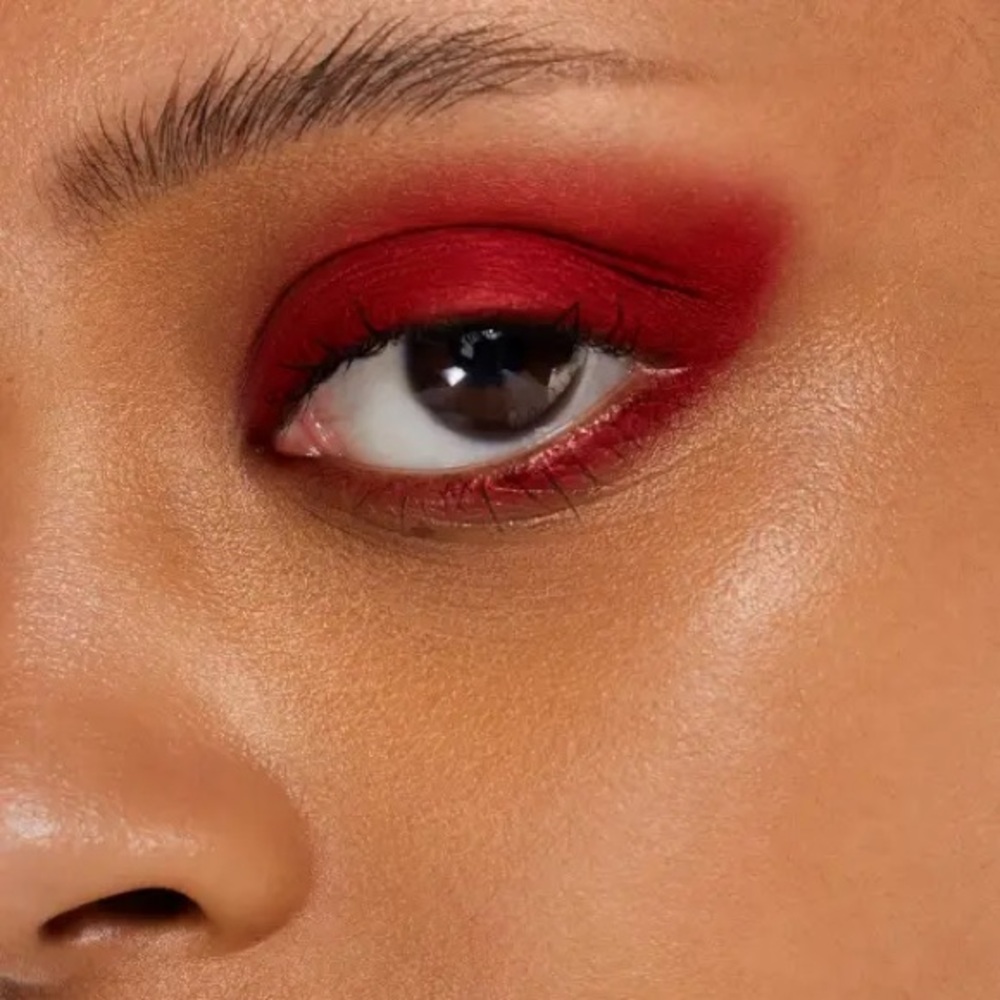 about-face Matte Fluid Eye Paint Eyeshadow - Scream of Consciousness Primary Red